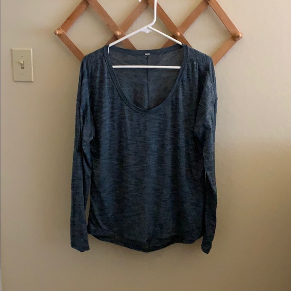 Lululemon long sleeve, full cut top.